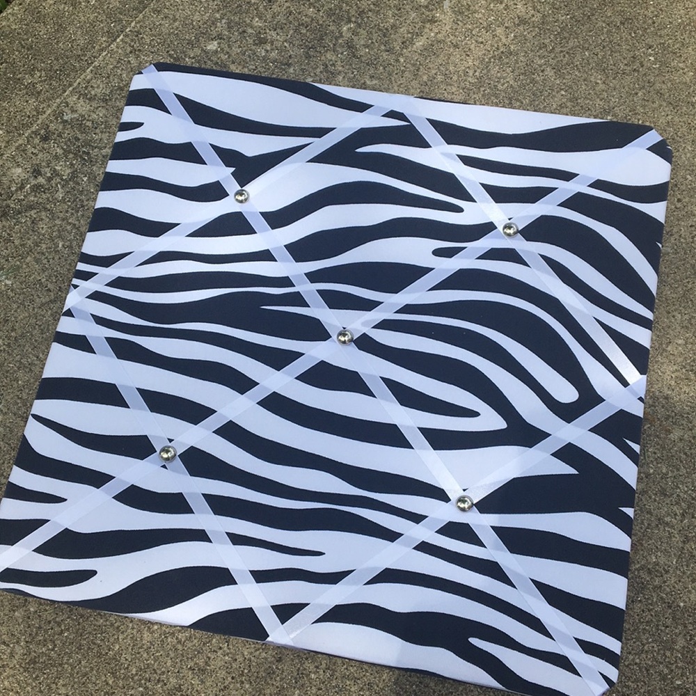 Beautiful zebra wall photo holder 😍😍